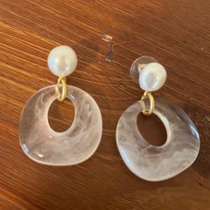 Madewell pearl earrings
